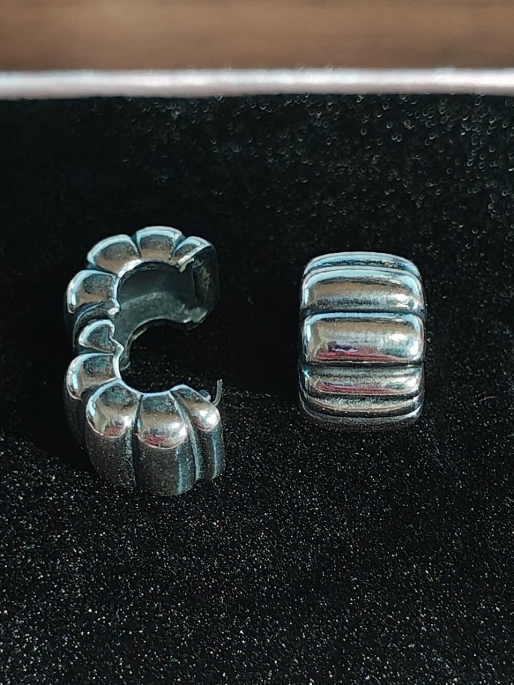 Authentic Pandora Double Bubble Clips – Set of 2 – 790854 Sterling Silver - Picture 5 of 9